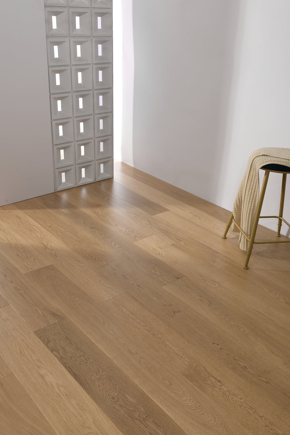 Chamont Oak (1700) Matt Lacquered